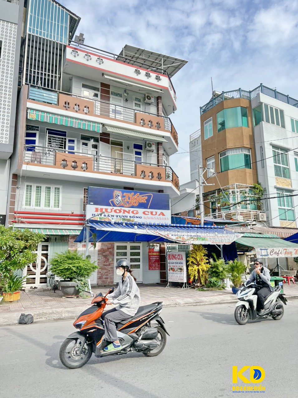 Bán nhà 4 lầu mặt tiền đường Hoàng Trọng Mậu P Tân Hưng Quận 7.