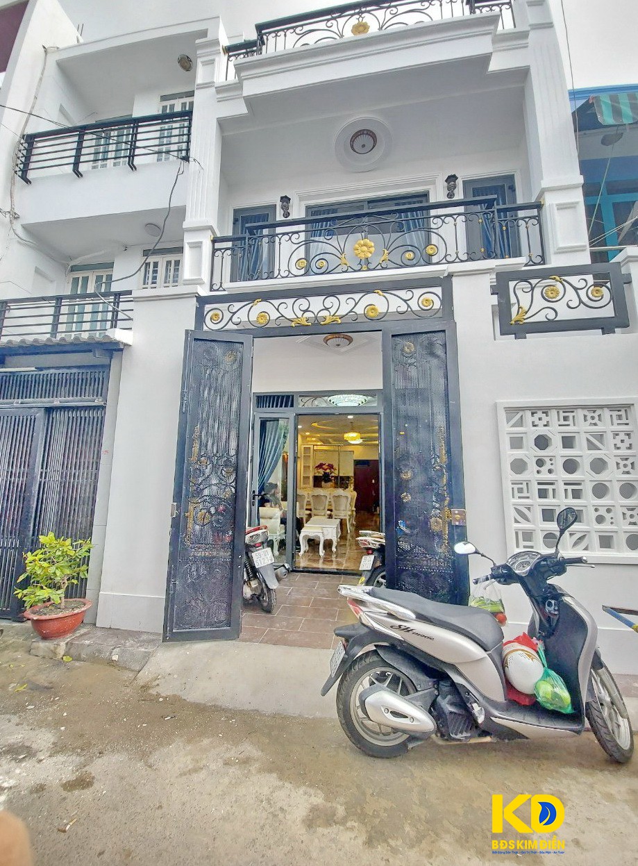 Chính chủ gửi bán nhà 1 lầu mới 100% hẻm 6m đường Trần Văn Khánh Quận 7.