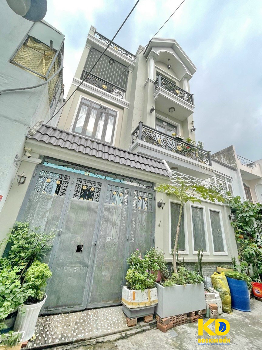 Cần bán nhà tại mặt tiền hẻm 1135 Huỳnh Tấn Phát P. Phú Thuận Quận 7.
