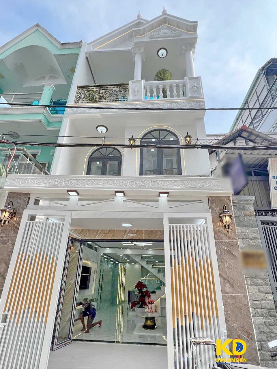 Bán nhà mới đẹp 2 lầu hẻm 2250 Huỳnh Tấn Phát Quận 7.
