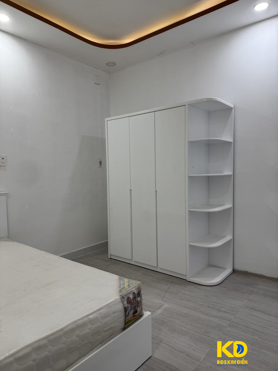 Cho thuê căn hộ 75m2. 2 phòng ngủ, phòng bếp. Full nội thất. Giá chỉ 12 triệu/tháng.