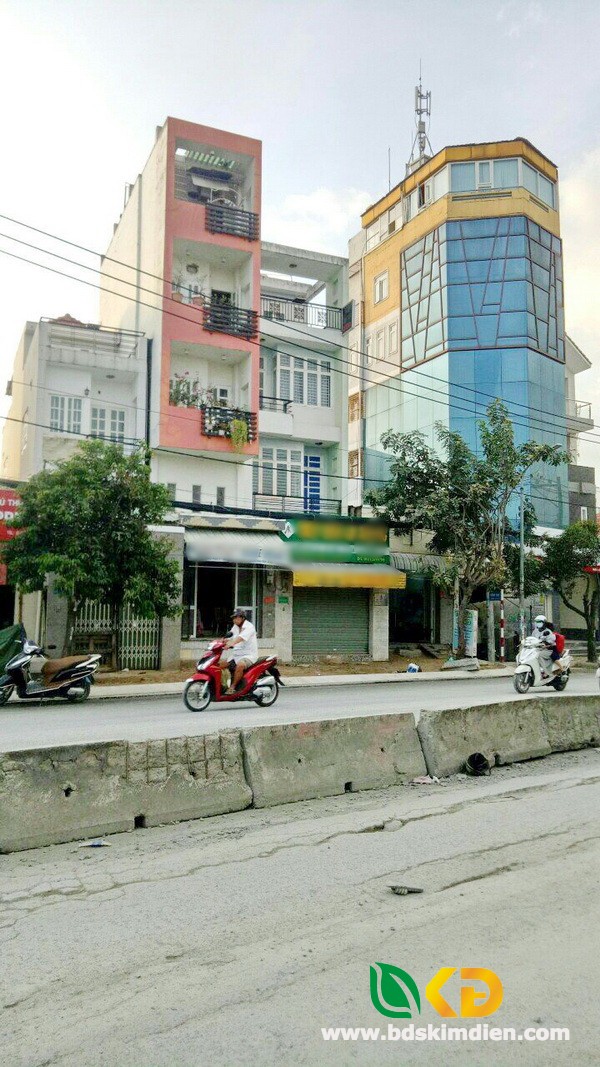 Bán nhà 1 lửng, 1 lầu mặt tiền Huỳnh Tấn Phát Quận 7