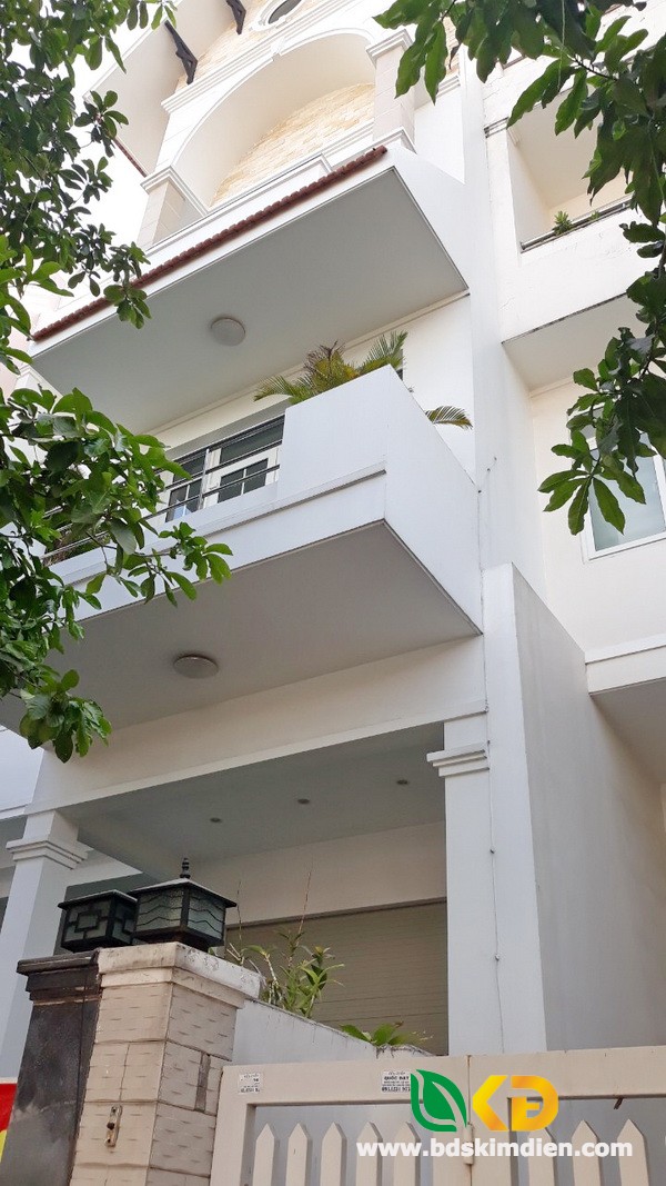 Cho thuê nhà đẹp 4 lầu mặt tiền Đường 10m (kế cầu Him Lam)Quận 7