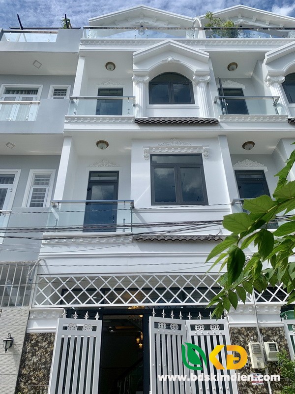 Bán nhà đẹp 2 lầu hẻm 6m 2177 Huỳnh Tấn Phát huyện Nhà Bè